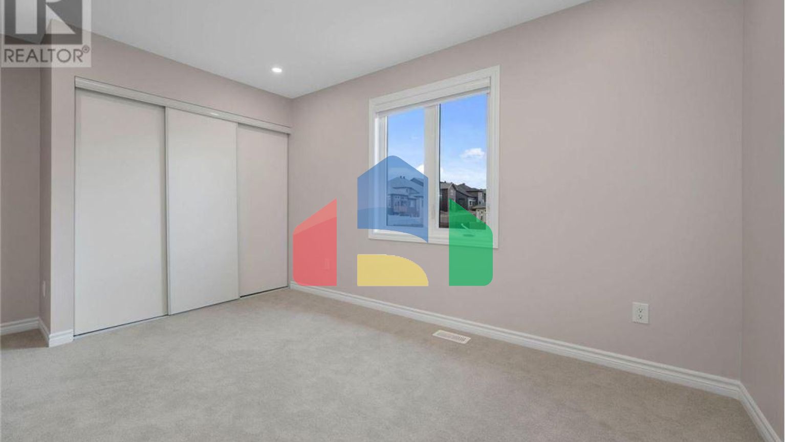 Residential - Single Family Home - Ottawa, Canada - Canada