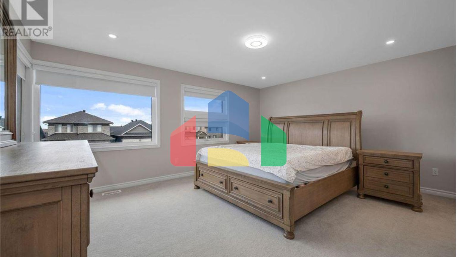 Residential - Single Family Home - Ottawa, Canada - Canada