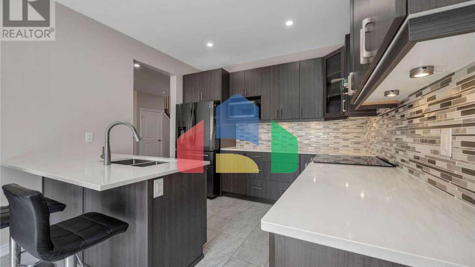 Residential - Single Family Home - Ottawa, Canada - Canada