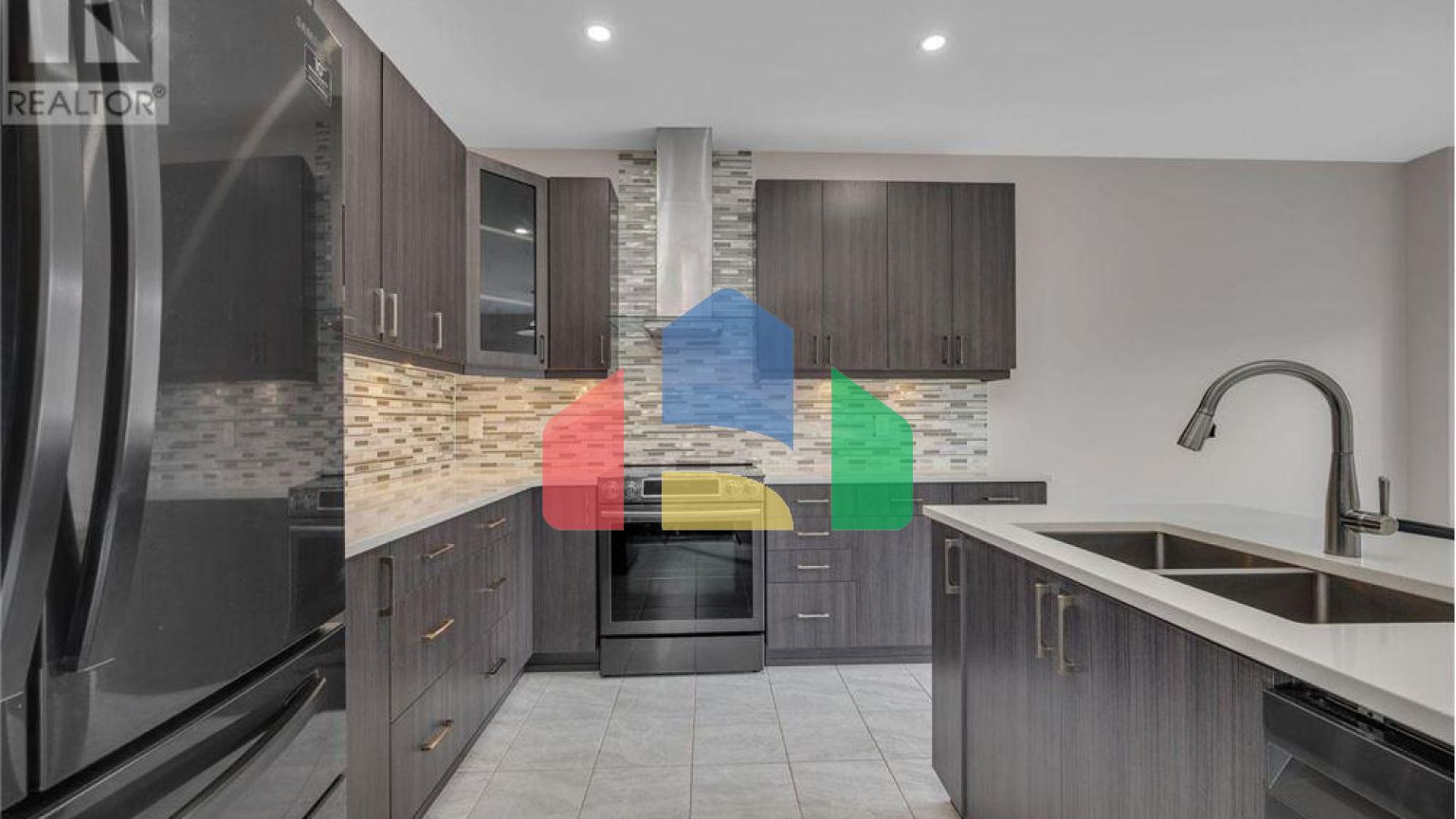 Residential - Single Family Home - Ottawa, Canada - Canada