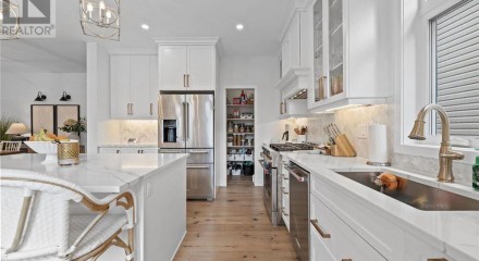 Residential - Single Family Home - Ottawa, Canada - Canada