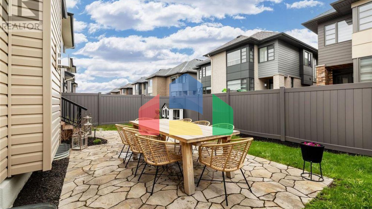 Residential - Single Family Home - Ottawa, Canada - Canada