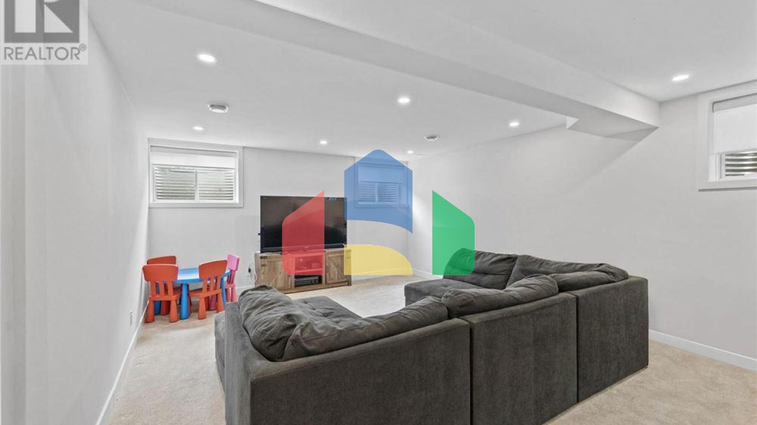 Residential - Single Family Home - Ottawa, Canada - Canada