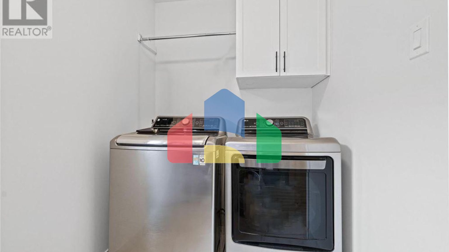 Residential - Single Family Home - Ottawa, Canada - Canada