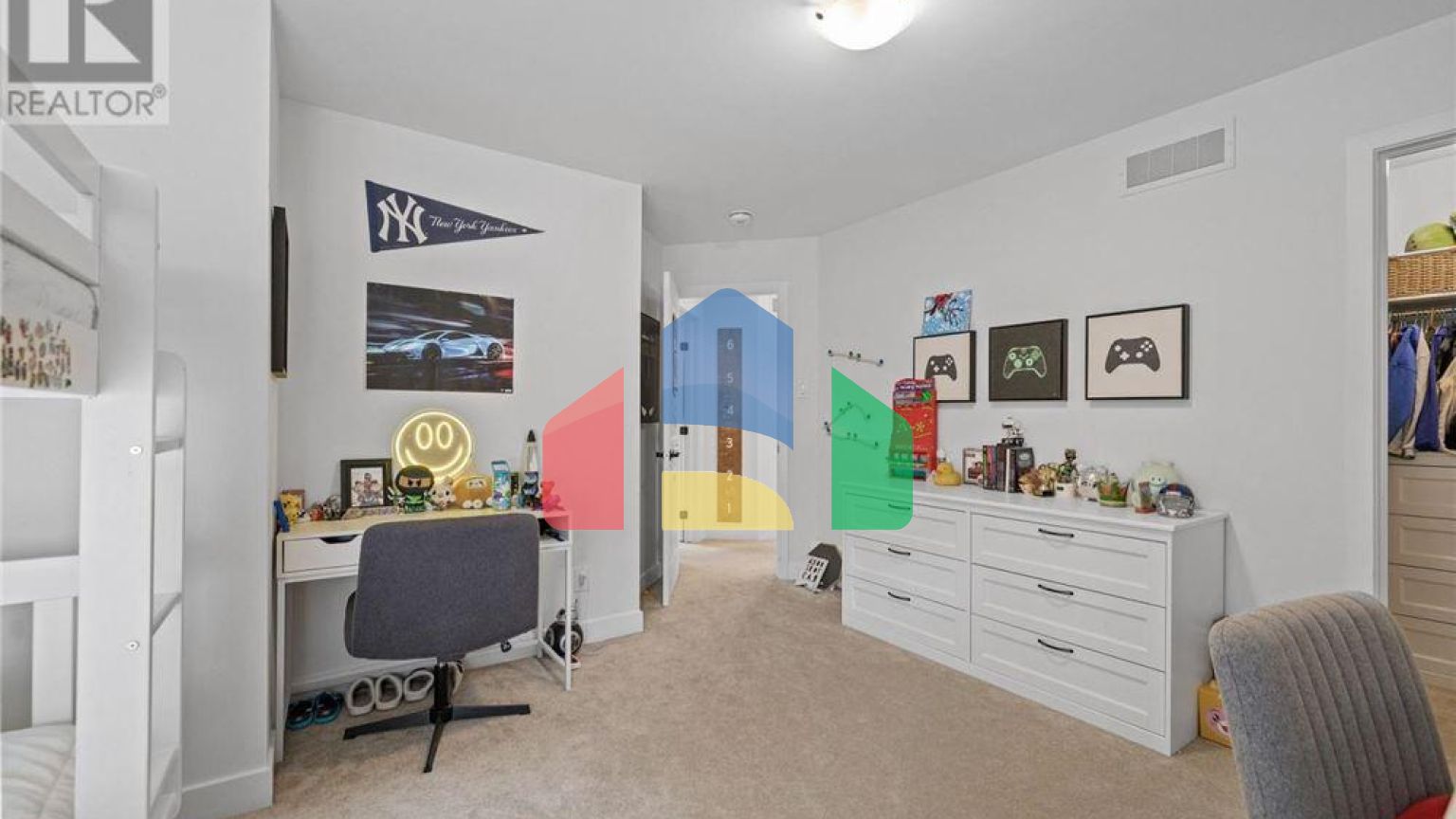 Residential - Single Family Home - Ottawa, Canada - Canada