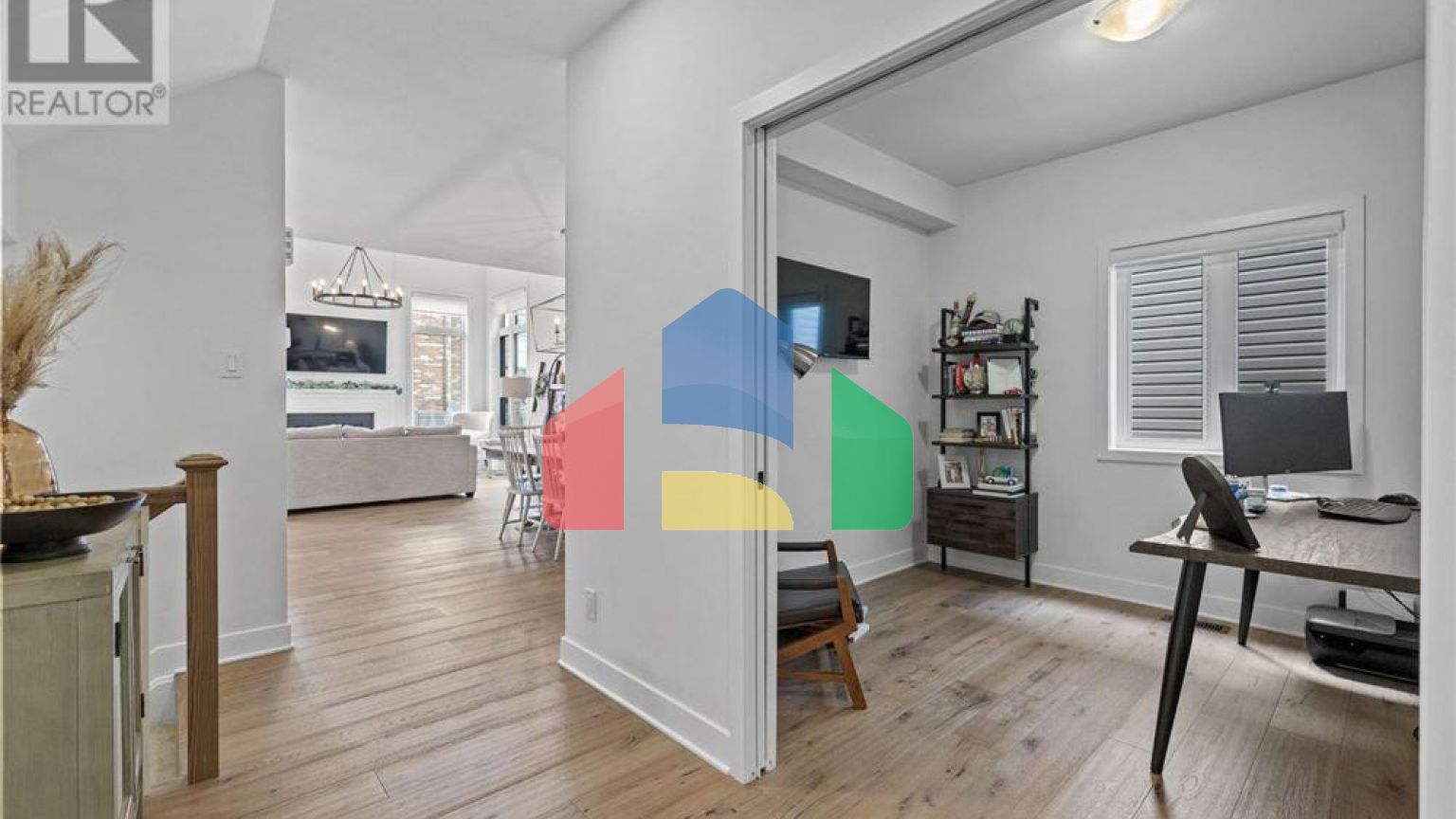 Residential - Single Family Home - Ottawa, Canada - Canada