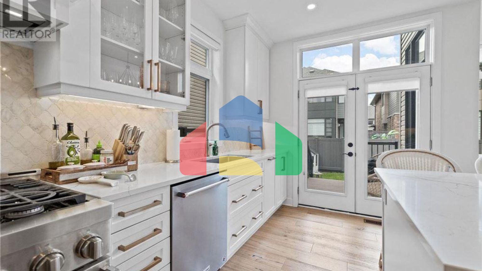 Residential - Single Family Home - Ottawa, Canada - Canada