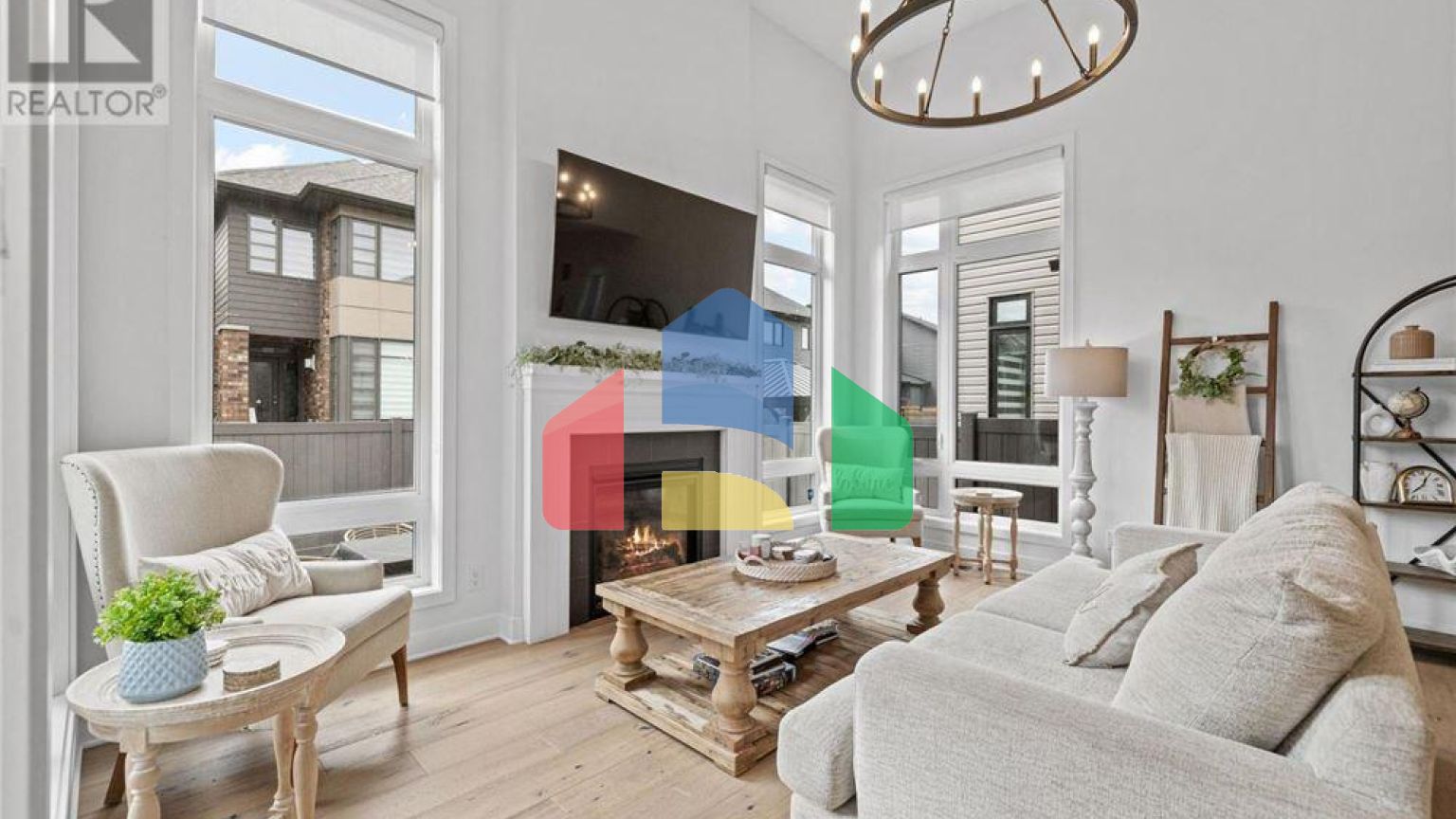 Residential - Single Family Home - Ottawa, Canada - Canada