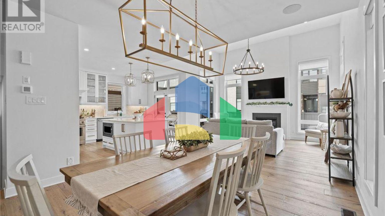 Residential - Single Family Home - Ottawa, Canada - Canada