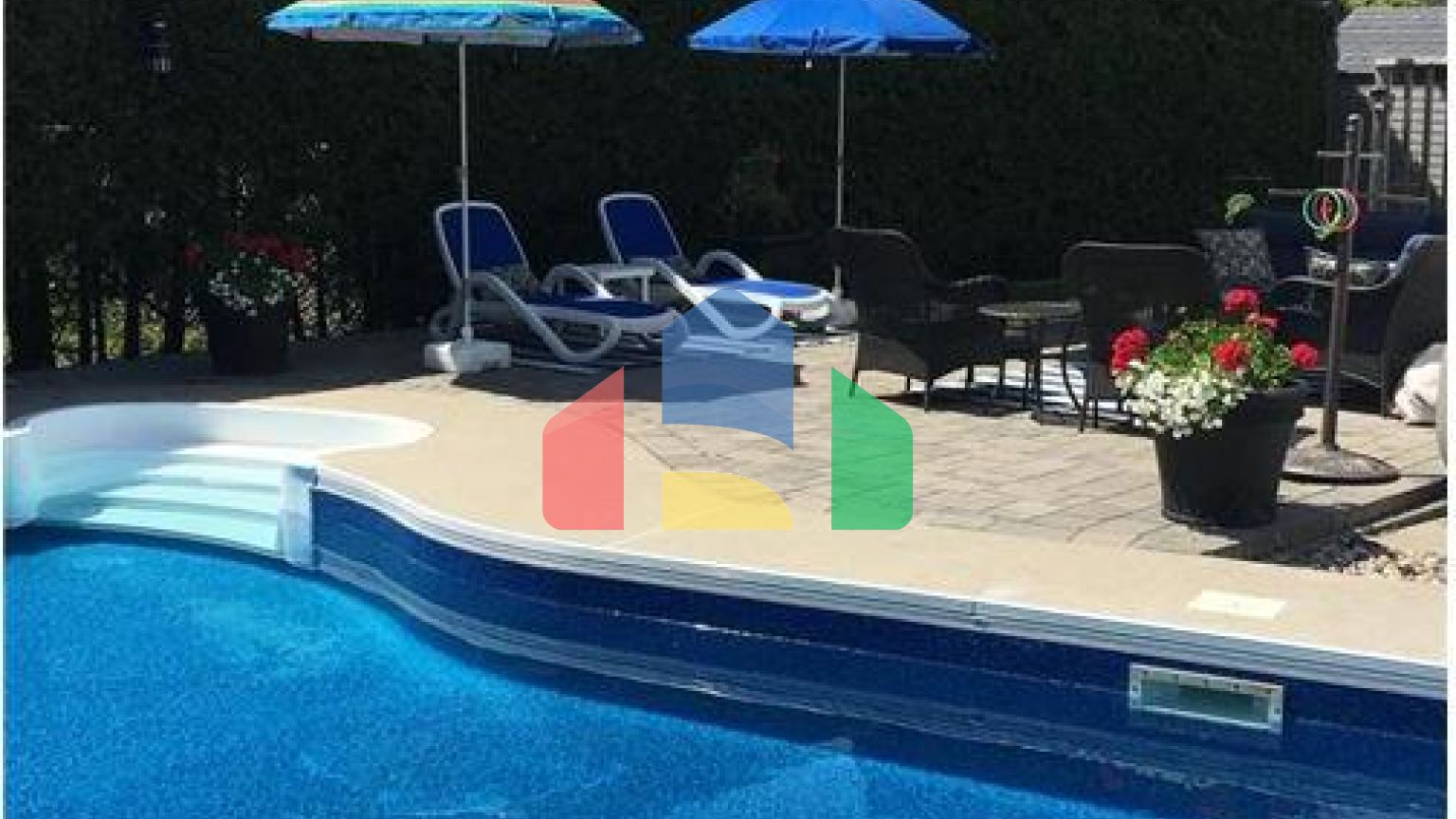 Residential - Single Family Home - Ottawa, Canada - Canada