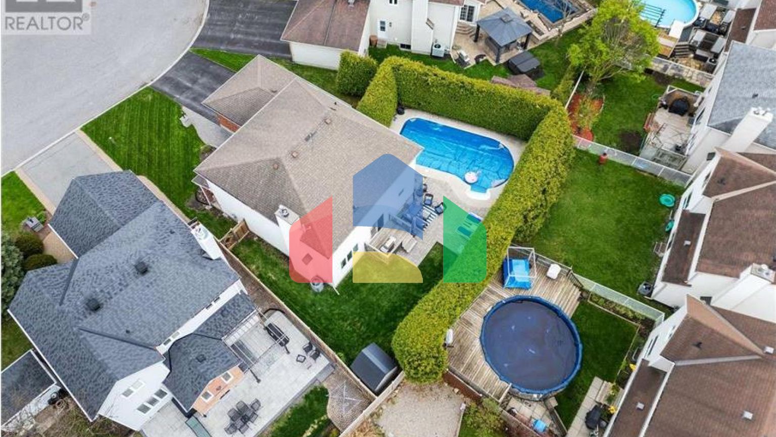 Residential - Single Family Home - Ottawa, Canada - Canada