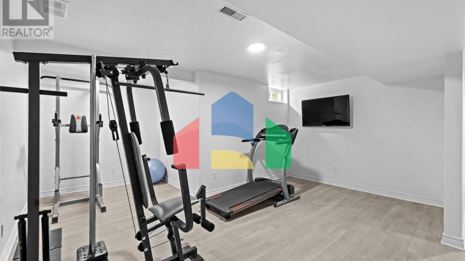 Residential - Single Family Home - Ottawa, Canada - Canada