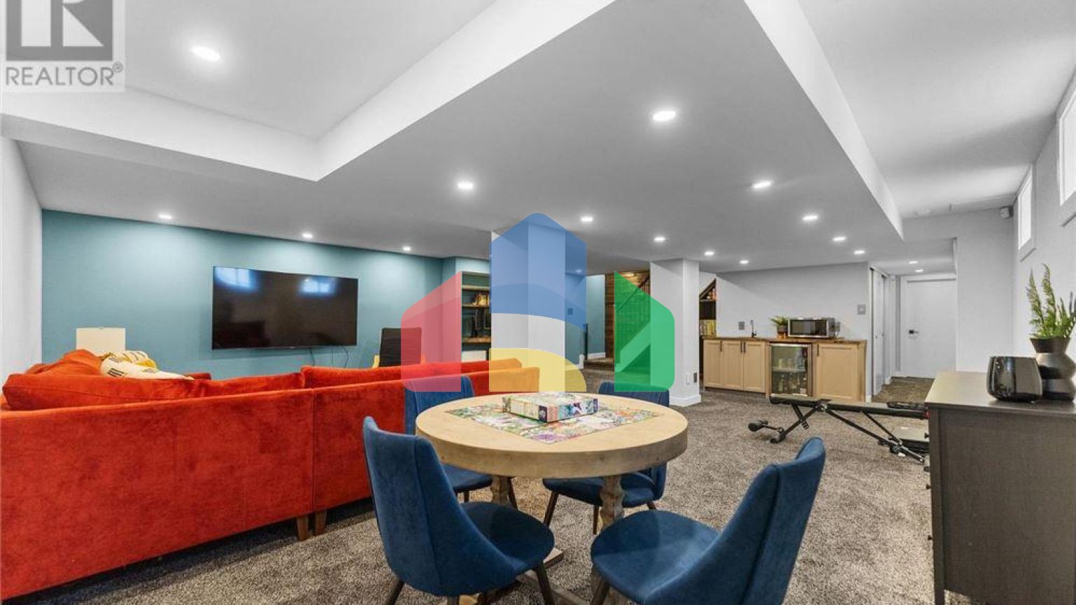 Residential - Single Family Home - Ottawa, Canada - Canada