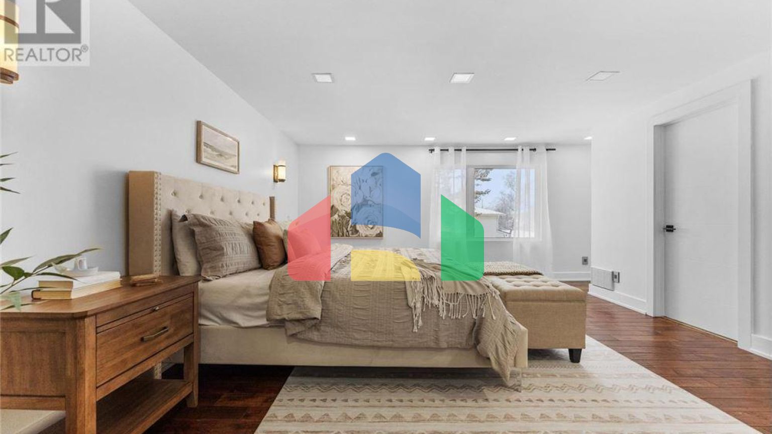 Residential - Single Family Home - Ottawa, Canada - Canada