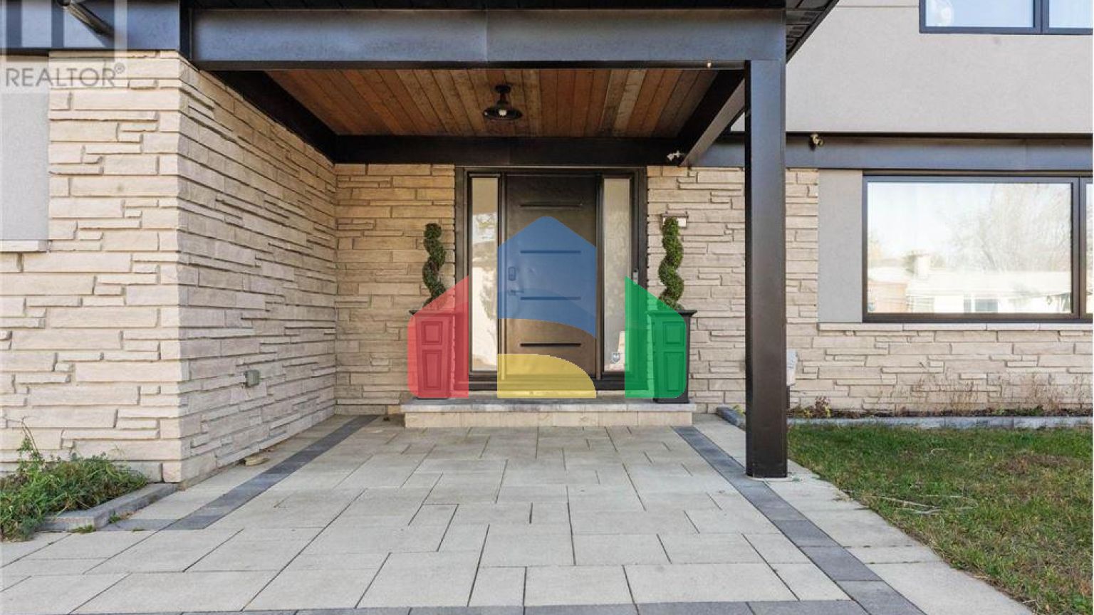 Residential - Single Family Home - Ottawa, Canada - Canada