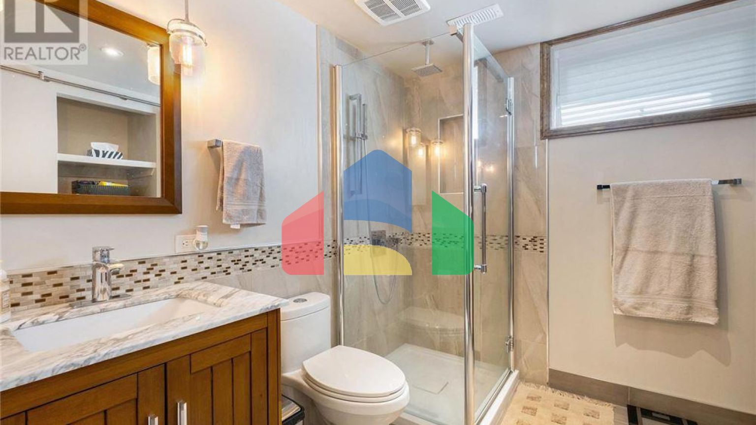 Residential - Single Family Home - Ottawa, Canada - Canada