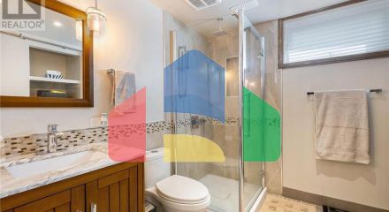 Residential - Single Family Home - Ottawa, Canada - Canada