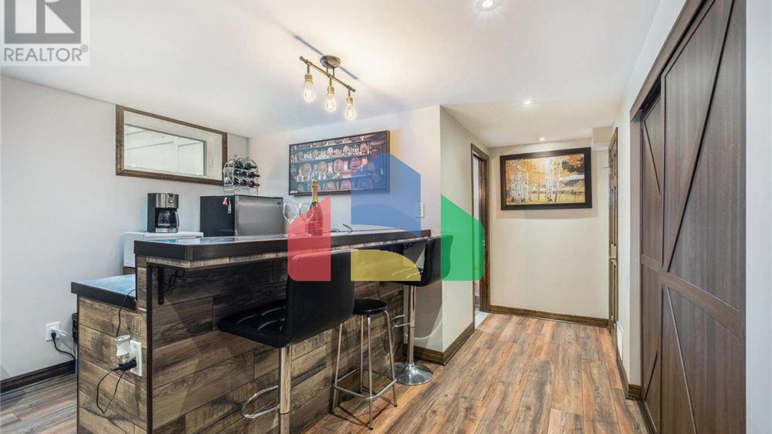 Residential - Single Family Home - Ottawa, Canada - Canada