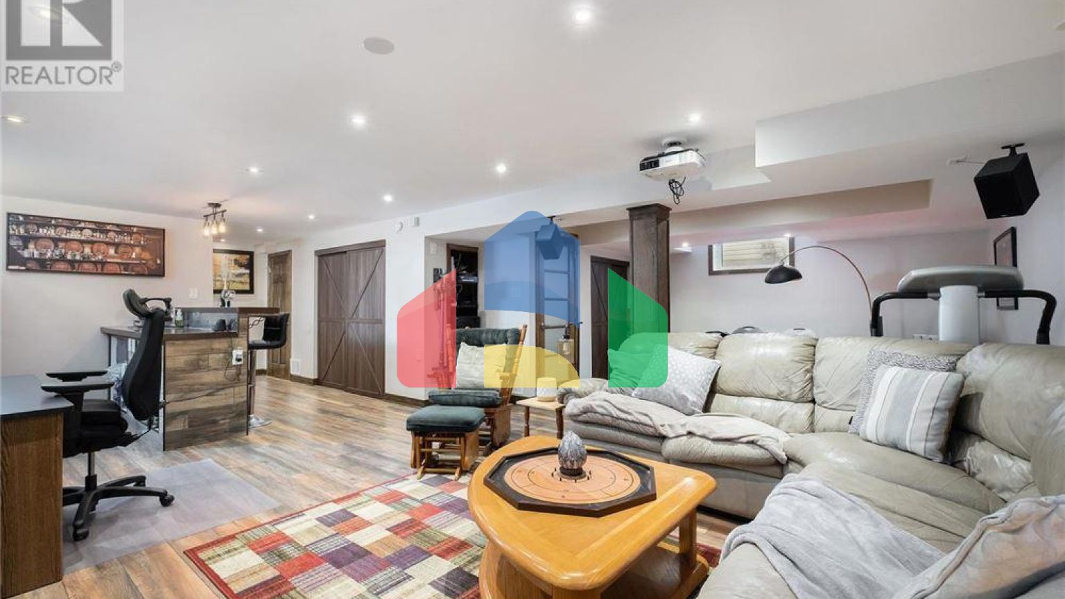 Residential - Single Family Home - Ottawa, Canada - Canada