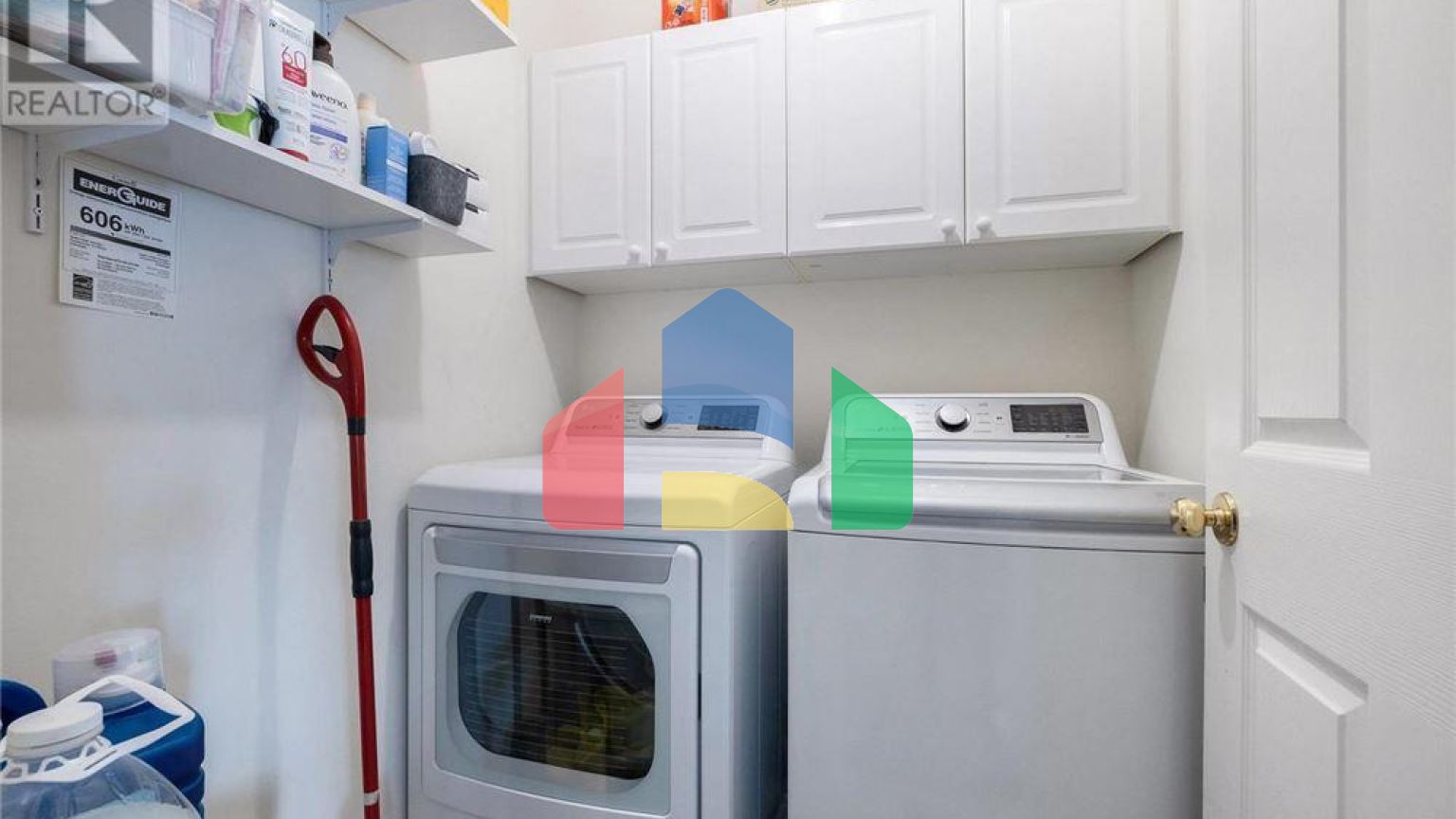 Residential - Single Family Home - Ottawa, Canada - Canada