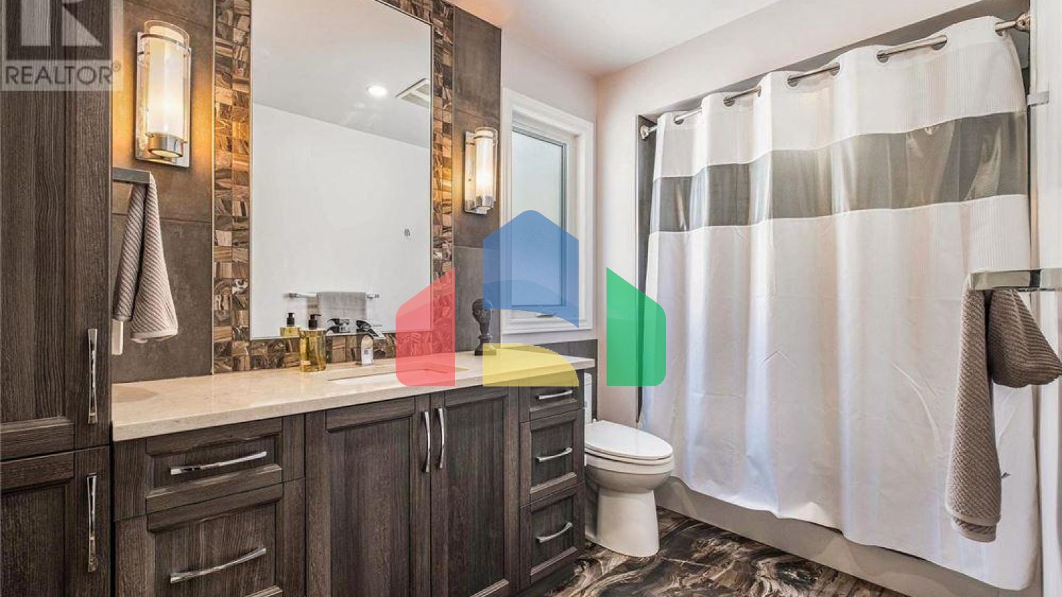 Residential - Single Family Home - Ottawa, Canada - Canada