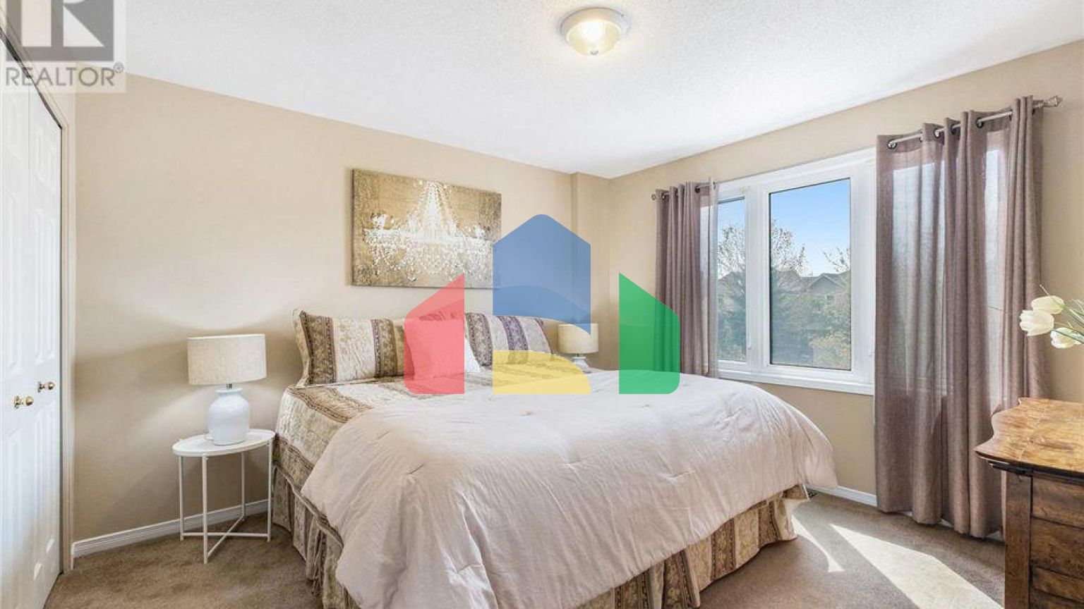 Residential - Single Family Home - Ottawa, Canada - Canada