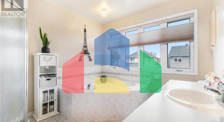 Residential - Single Family Home - Ottawa, Canada - Canada