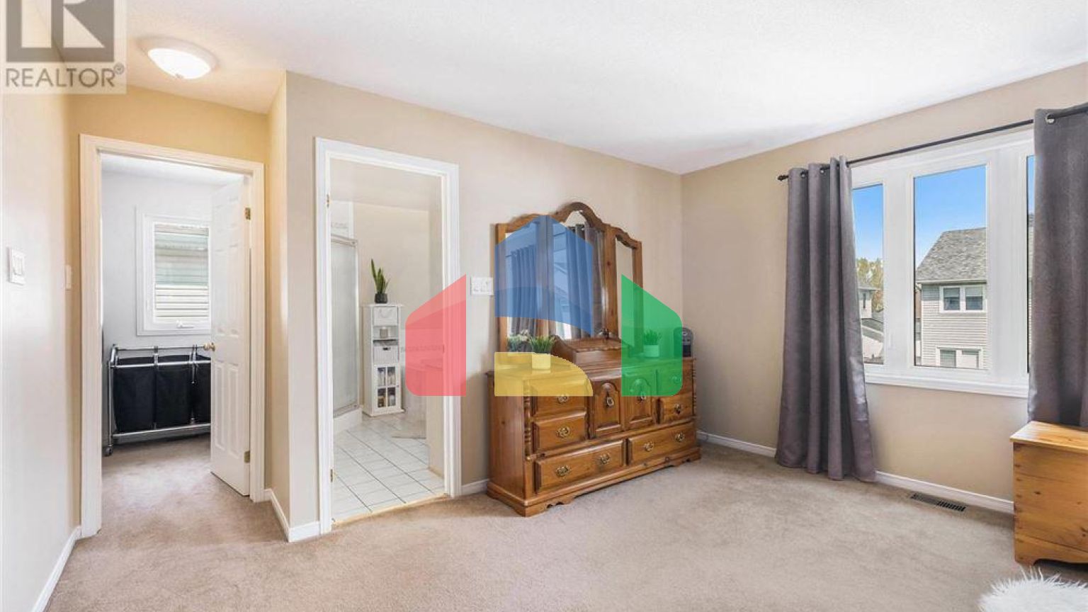 Residential - Single Family Home - Ottawa, Canada - Canada