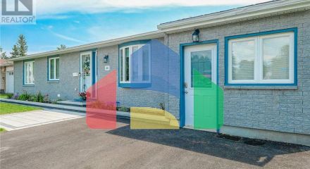 Residential - Single Family Home - Ottawa, Canada - Canada