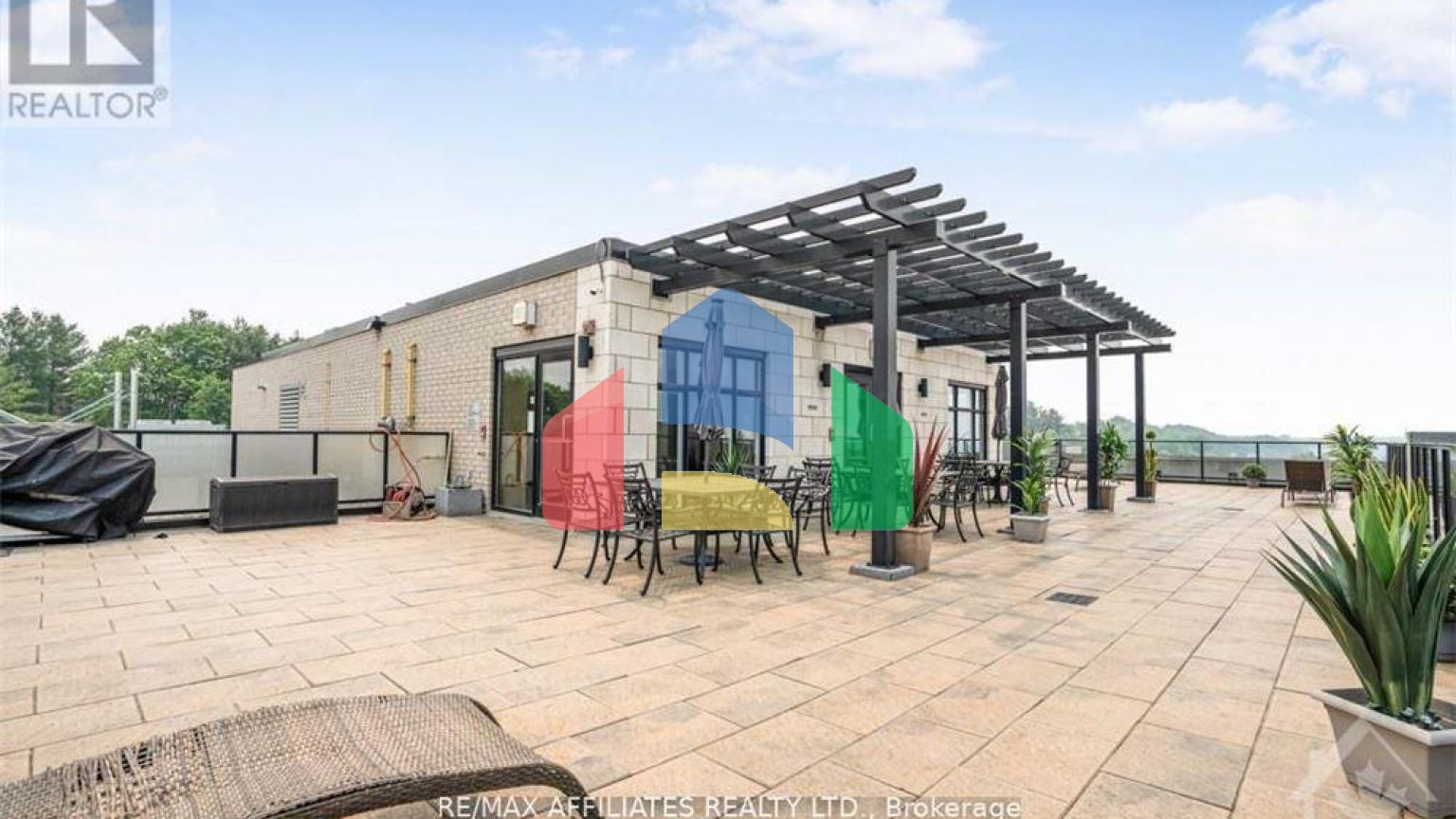 Residential - Condo/Apartment - Ottawa, Canada - Canada