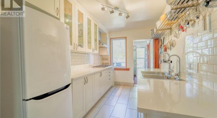 Residential - Single Family Home - Ottawa, Canada - Canada