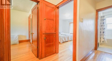 Residential - Single Family Home - Ottawa, Canada - Canada