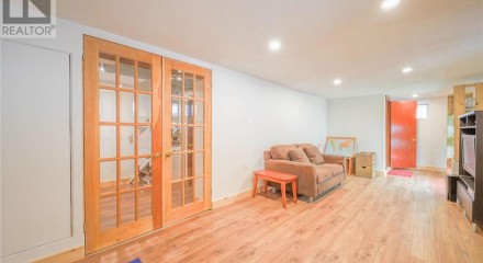 Residential - Single Family Home - Ottawa, Canada - Canada