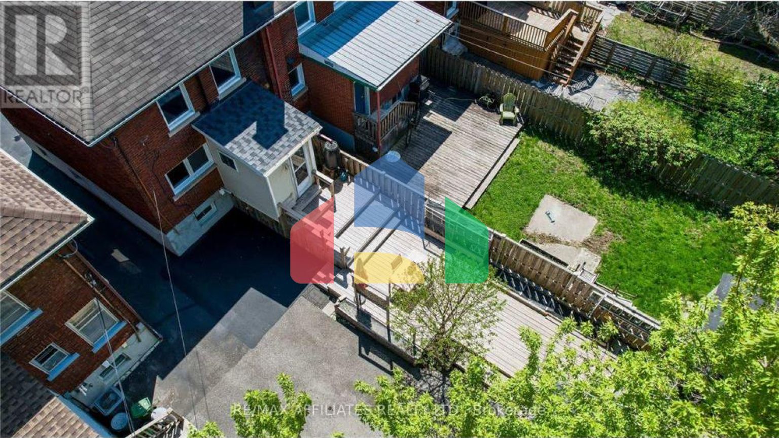 Residential - Single Family Home - Ottawa, Canada - Canada