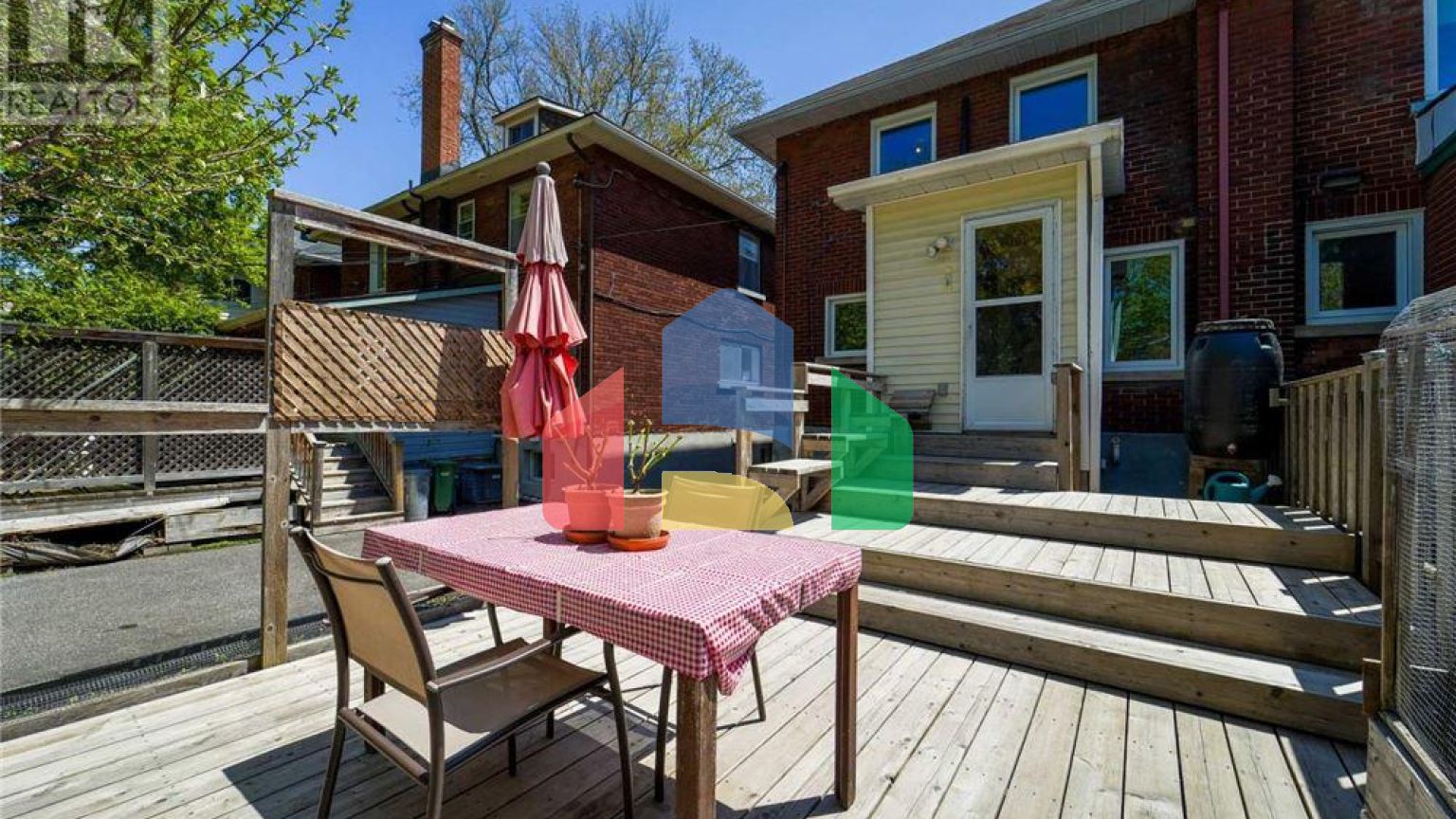 Residential - Single Family Home - Ottawa, Canada - Canada