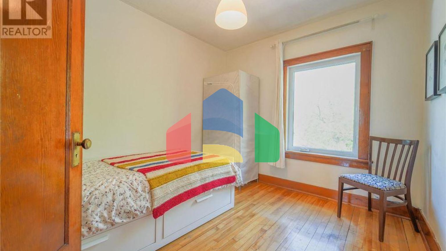 Residential - Single Family Home - Ottawa, Canada - Canada