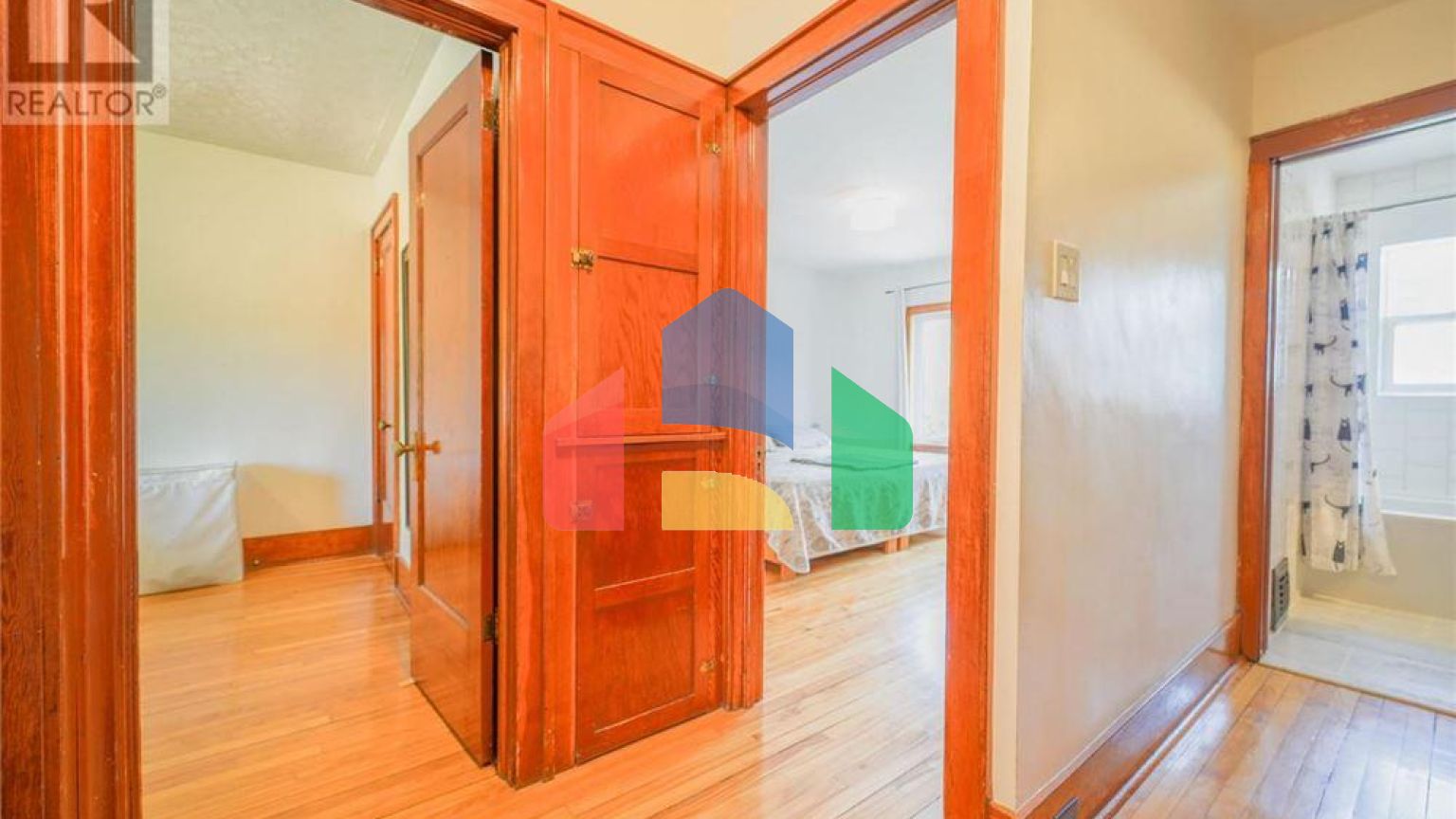 Residential - Single Family Home - Ottawa, Canada - Canada