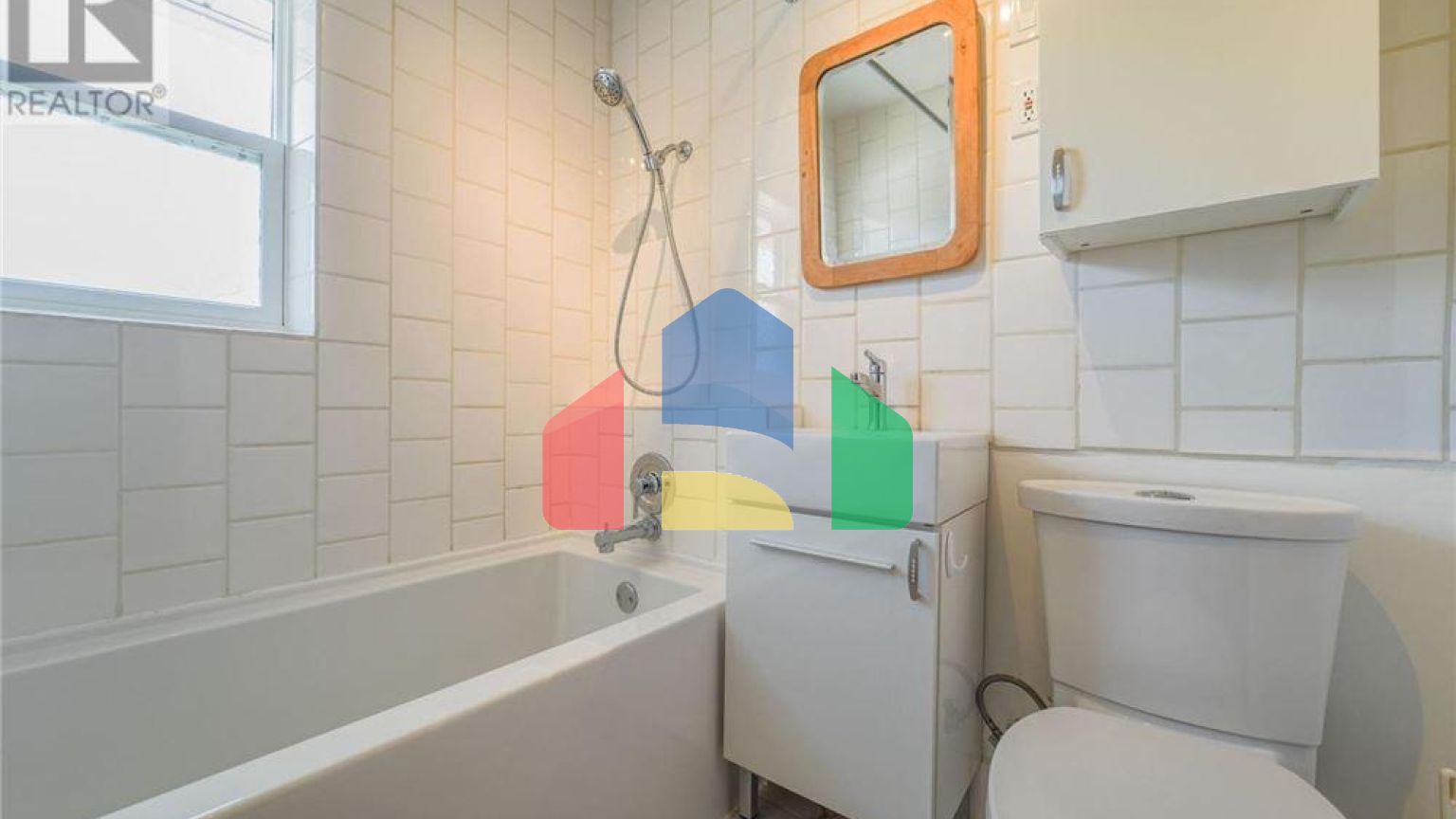 Residential - Single Family Home - Ottawa, Canada - Canada