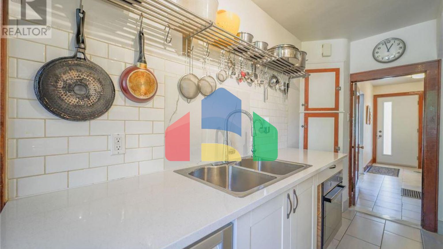 Residential - Single Family Home - Ottawa, Canada - Canada