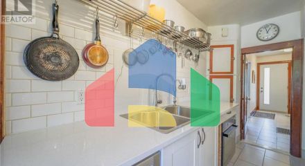 Residential - Single Family Home - Ottawa, Canada - Canada