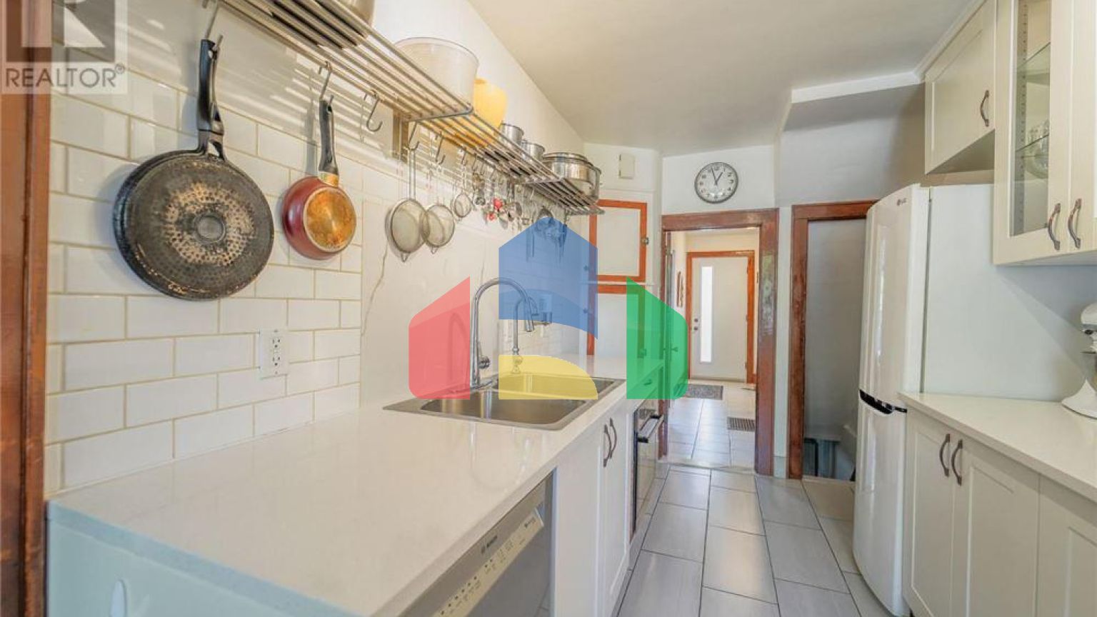 Residential - Single Family Home - Ottawa, Canada - Canada