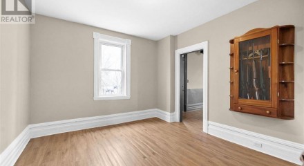 Commercial - Farm - Ottawa, Canada - Canada