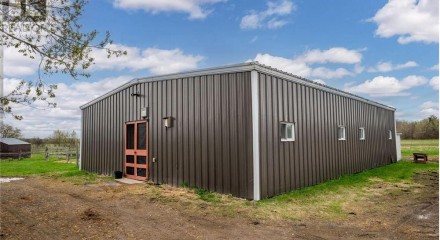 Commercial - Farm - Ottawa, Canada - Canada