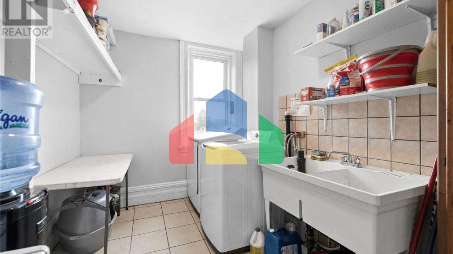 Commercial - Farm - Ottawa, Canada - Canada