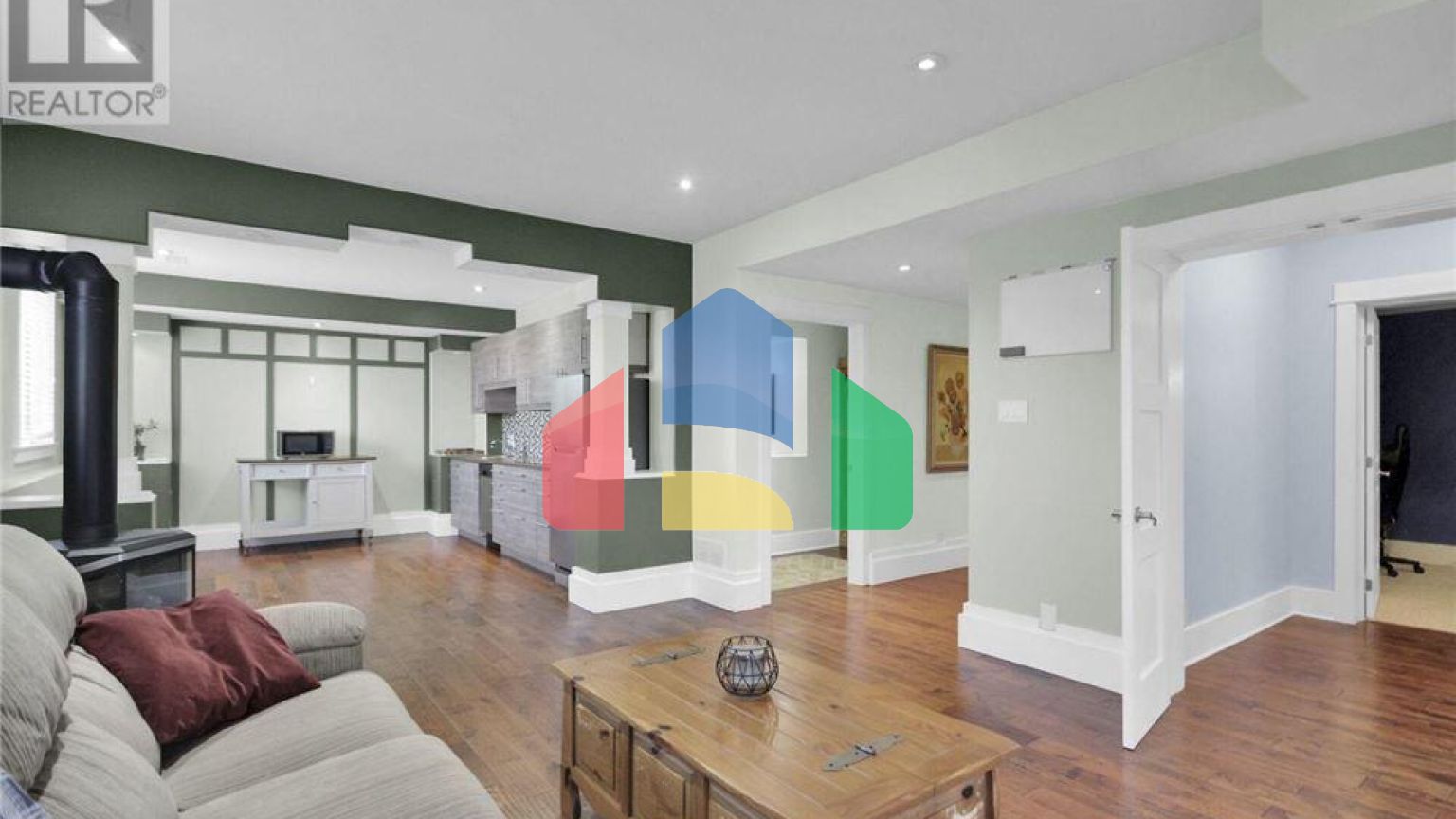 Residential - Single Family Home - Ottawa, Canada - Canada