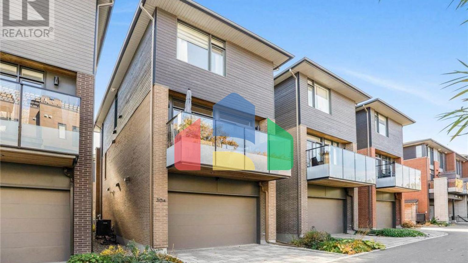 Residential - Single Family Home - Ottawa, Canada - Canada