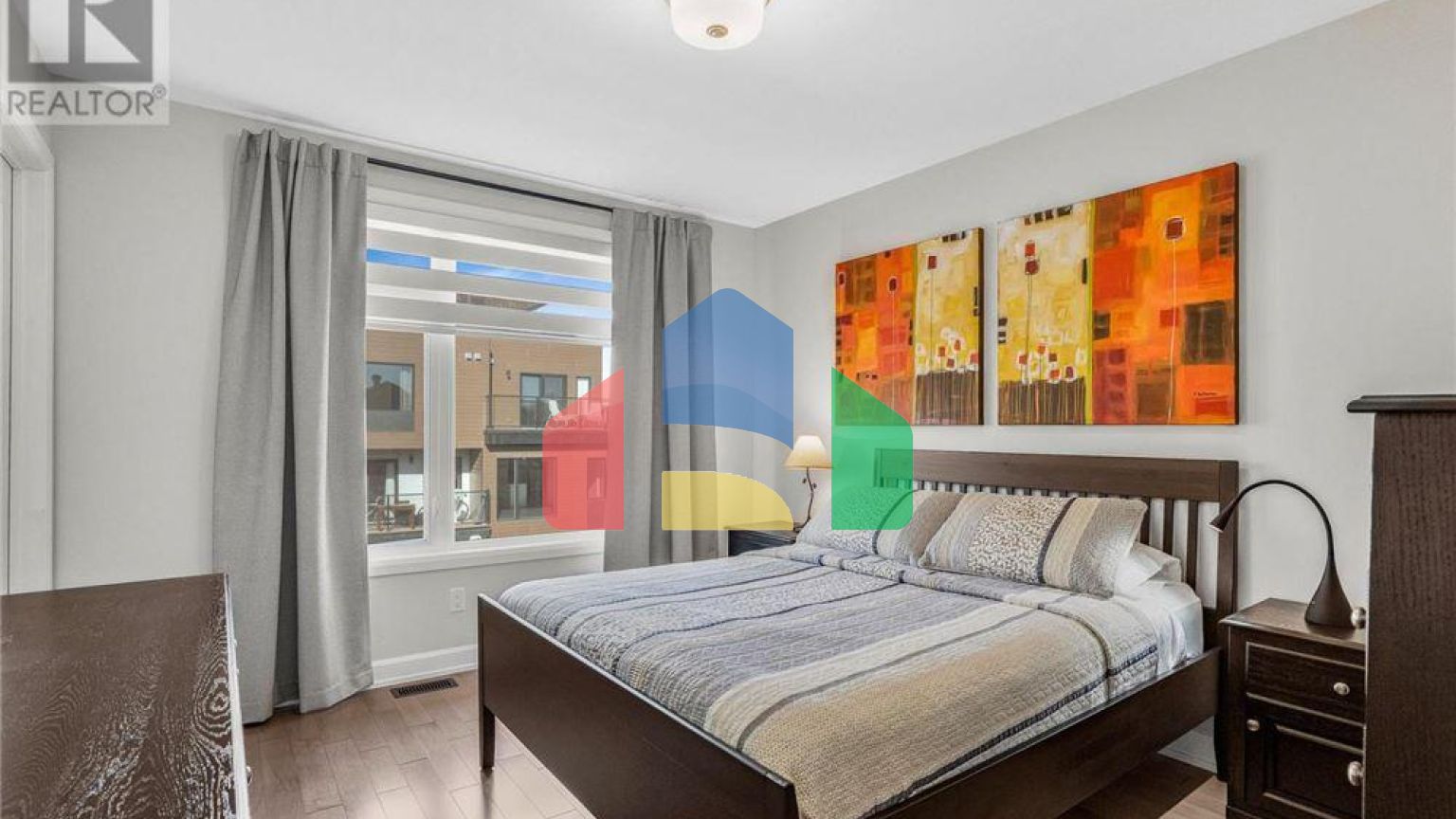 Residential - Single Family Home - Ottawa, Canada - Canada