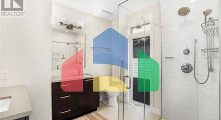 Residential - Single Family Home - Ottawa, Canada - Canada