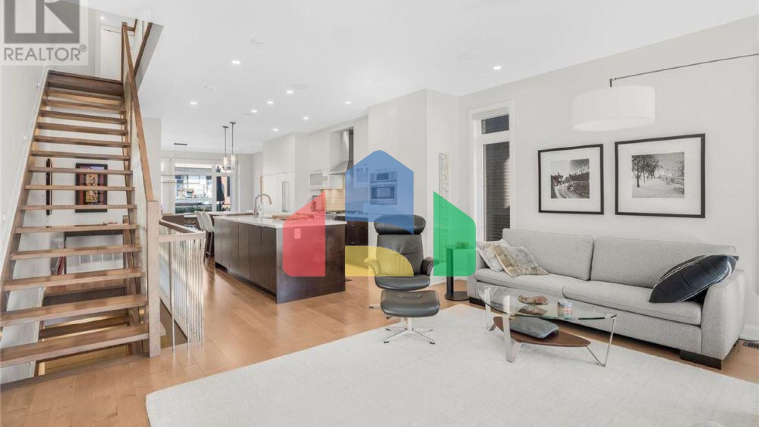 Residential - Single Family Home - Ottawa, Canada - Canada