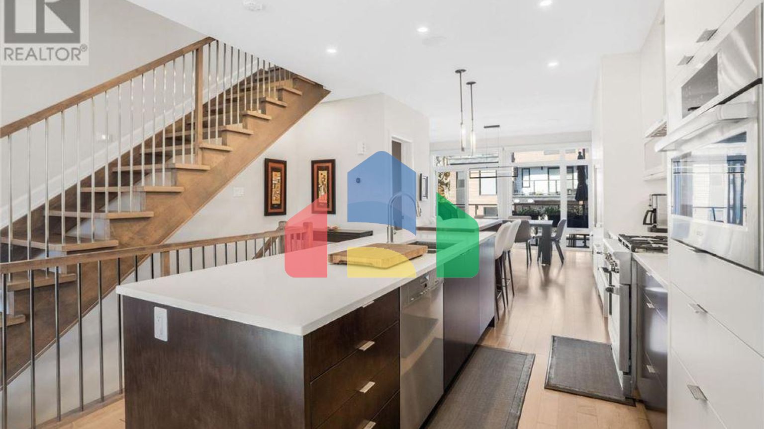 Residential - Single Family Home - Ottawa, Canada - Canada